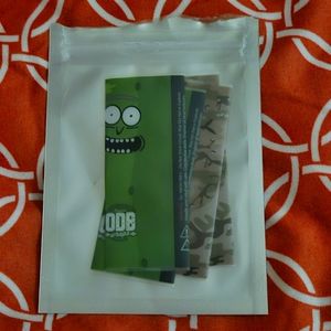 2 Pickle rick and 2 camo wraps